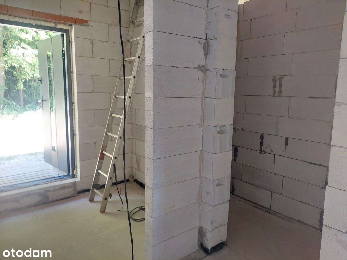 Atrakcyjny dom w spokojnej okolicy pod lasem-6