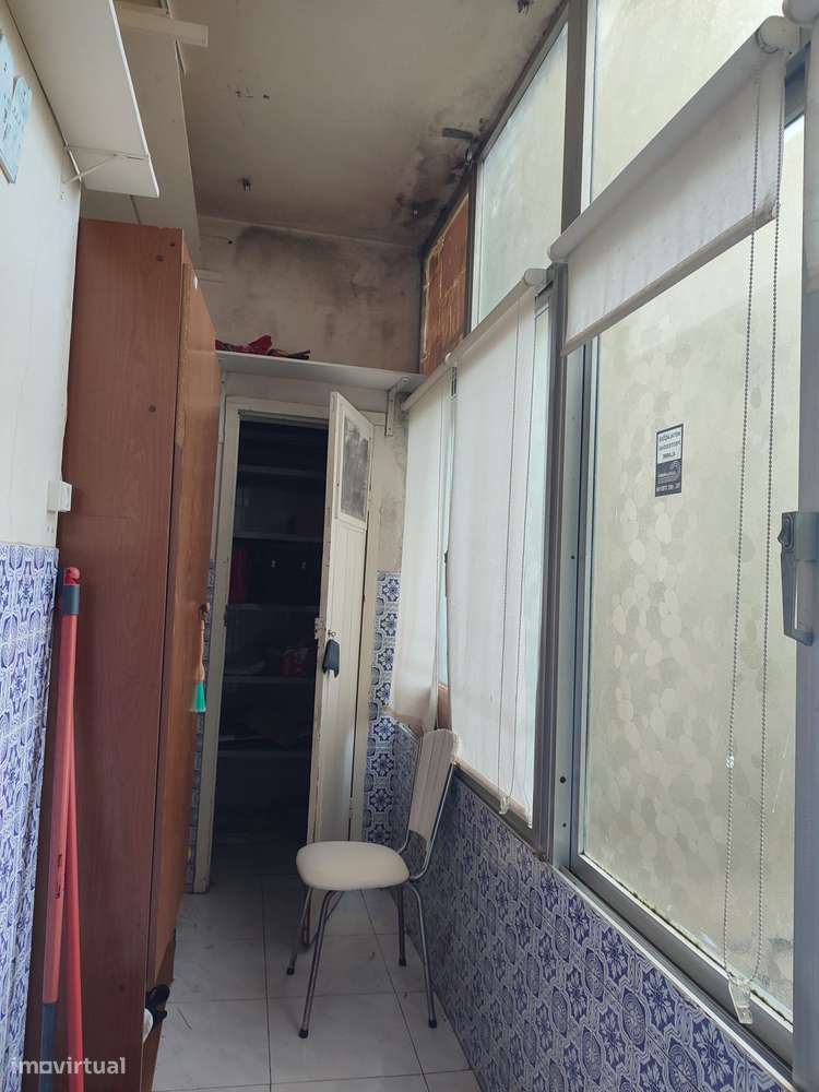 T2+1 na Avenida da Republica junto ao El Corte Inglês-17