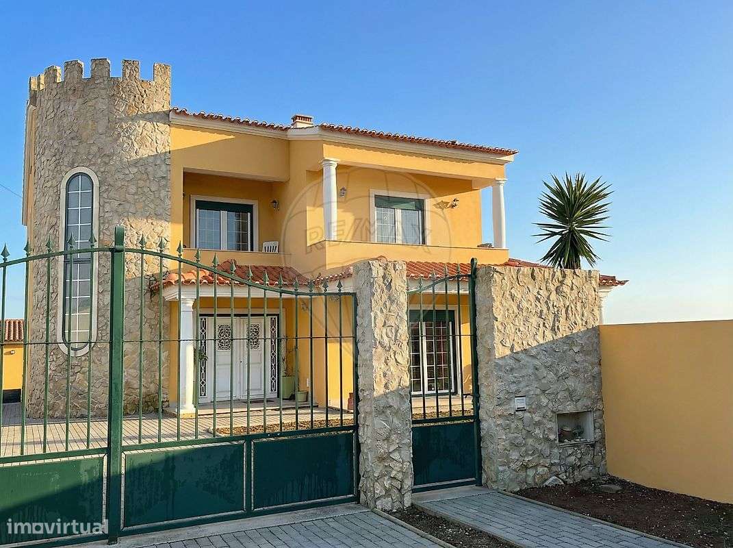 Moradia T4 para venda - Grande imagem: 2/16