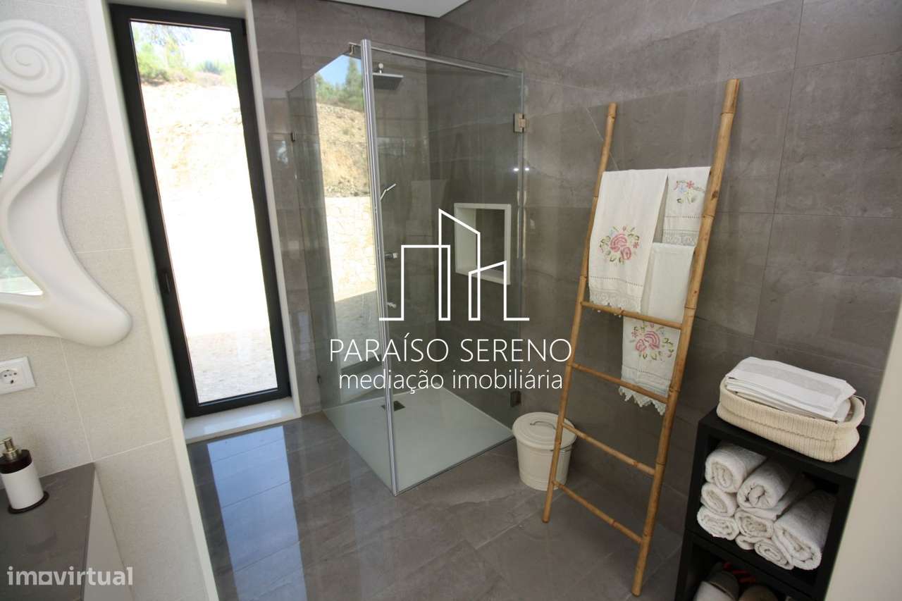 Moradia de Luxo em S. Miguel do Mato-40