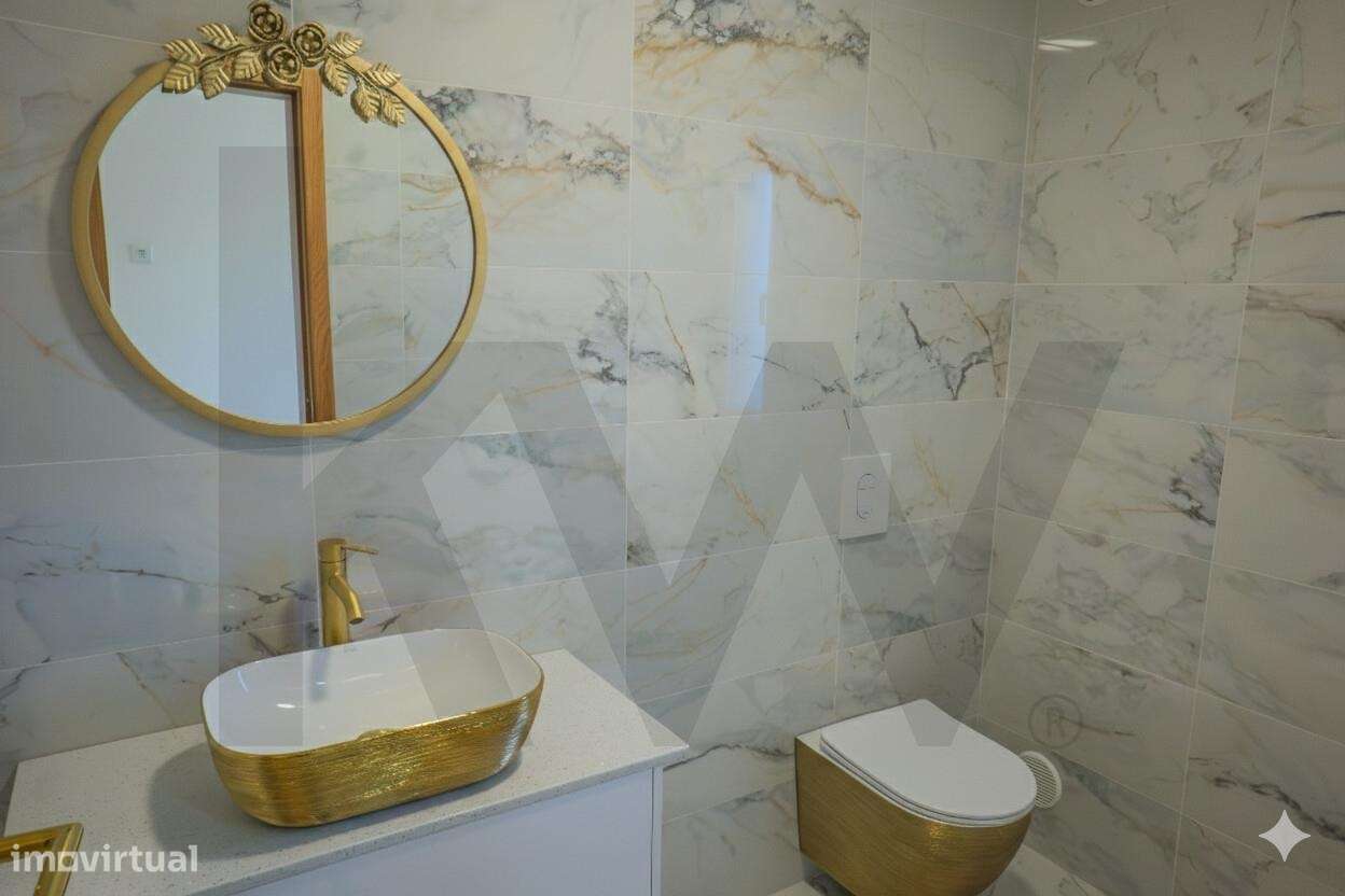 Luxo e exclusividade em Famões com vista sob Lisboa-34