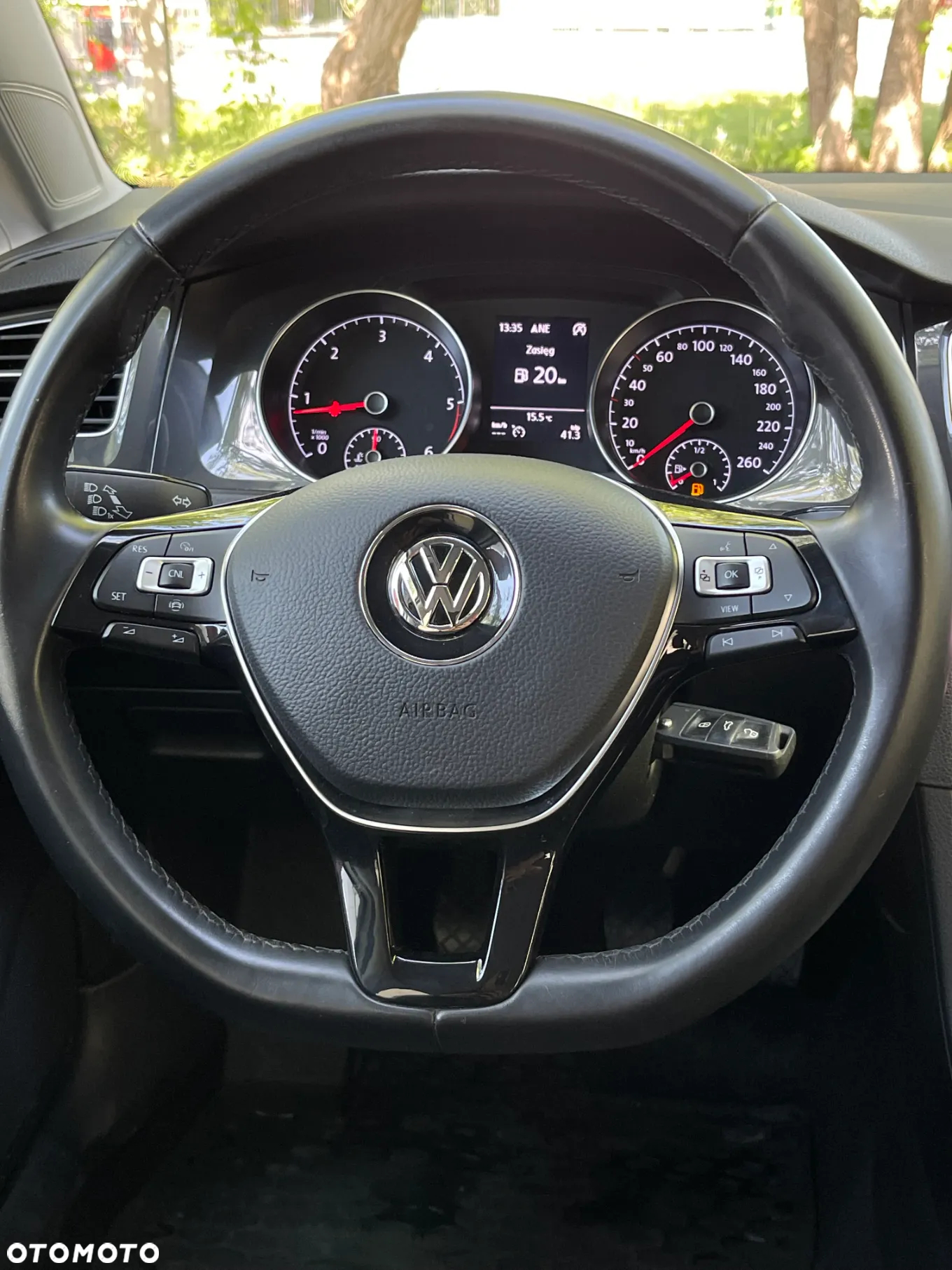 Volkswagen Golf VII 1.6 TDI BMT Trendline - 12