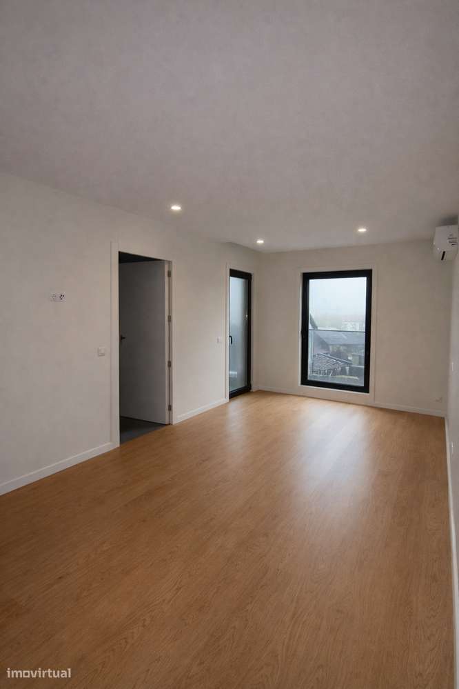 Apartamento T3 Novo com garagem e varanda em Braga - Grande imagem: 4/11