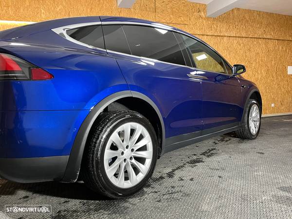 Tesla Model X 100D - 43