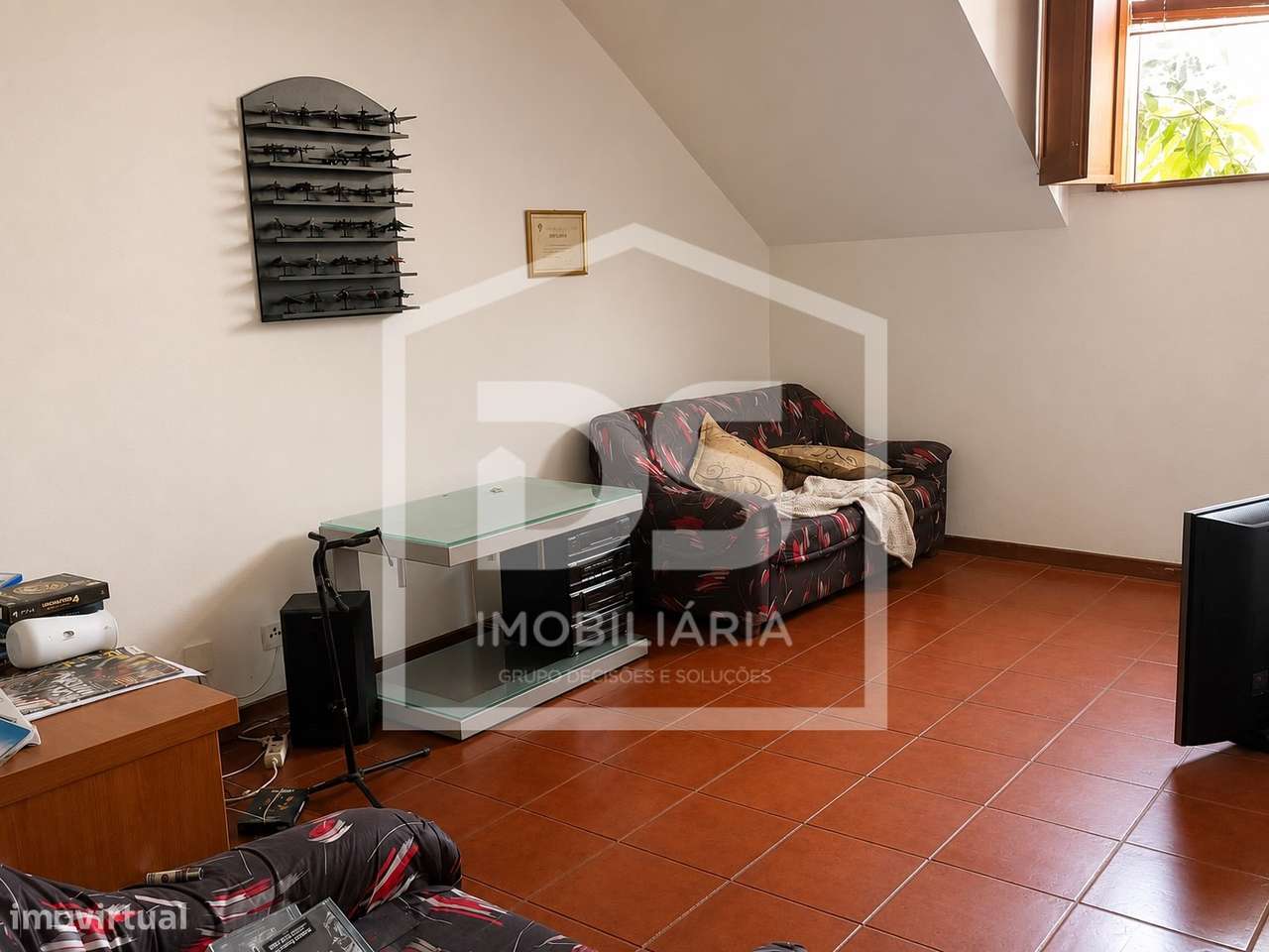 Moradia T4 Premium com Terraço e Garagem - Godim-27