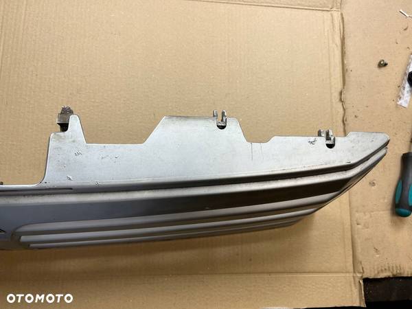 mitsubishi space wagon III grill atrapa MR275627 - 6