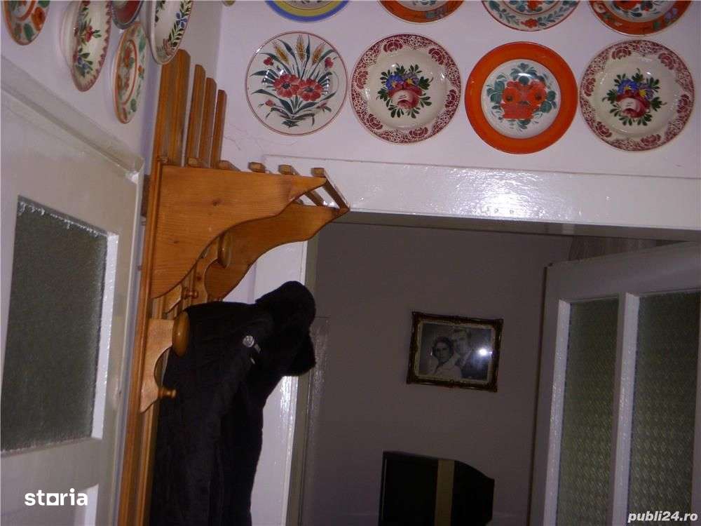 BRASADAS vinde casa singur in curte in zona semicentrala. - Imagine principală: 4/8