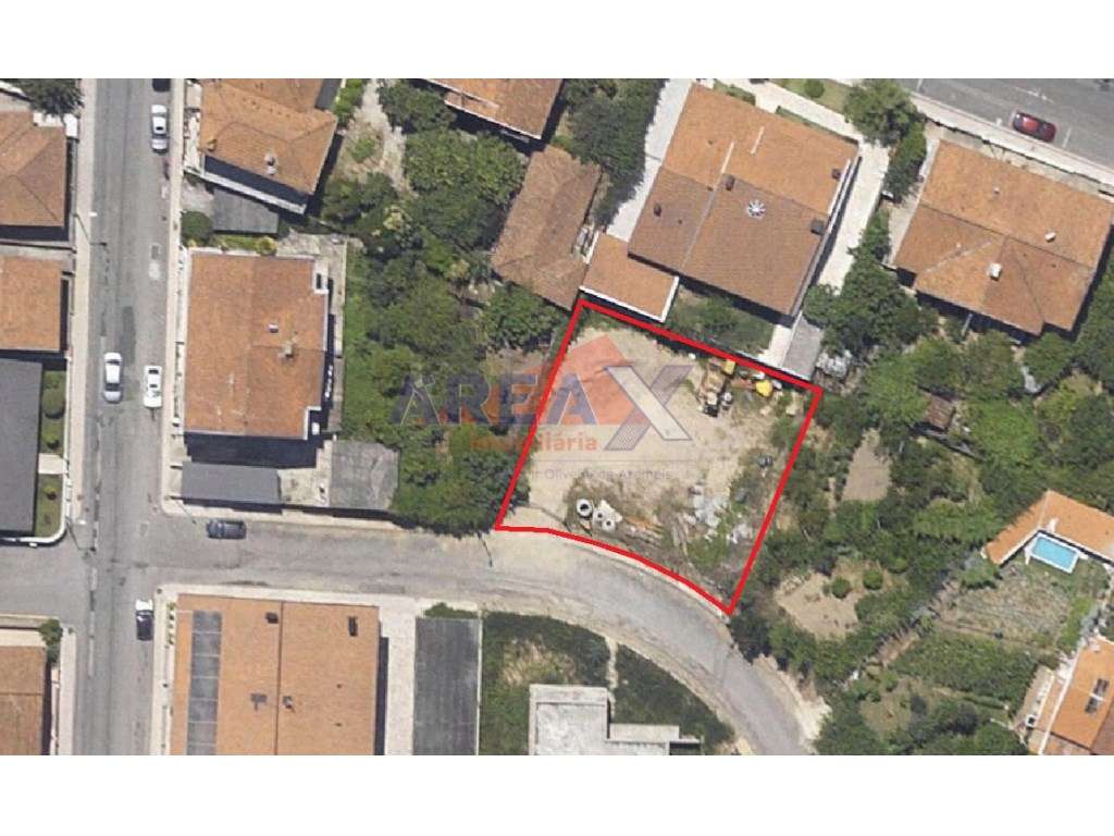 Terreno para construção no centro da cidade - Grande imagem: 2/2