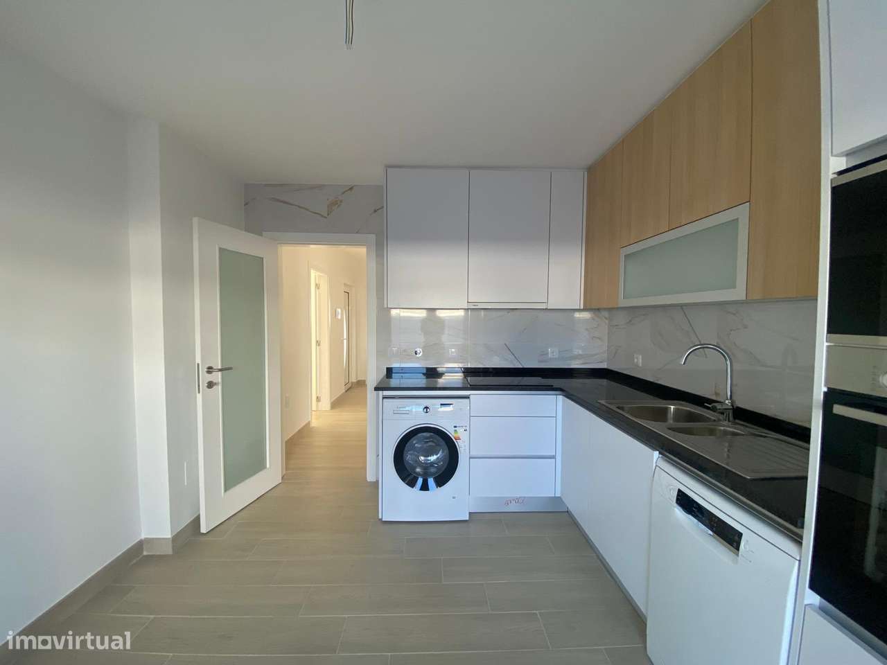 Condomínio Pés na Água T0 e T1 Duplex, na Praia da Lota, Algarve-20