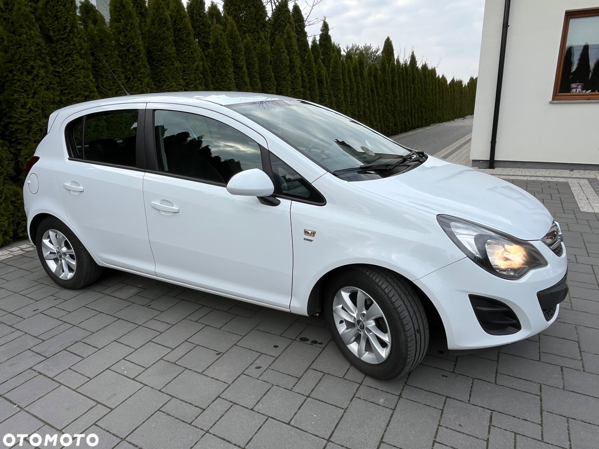 Opel Corsa 1.2 16V Edition / Active - 7