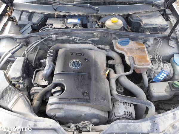 Dezmembrari  VW PASSAT B5, B5.5  1996  > 2005 1.9 TDI Motorina - 4