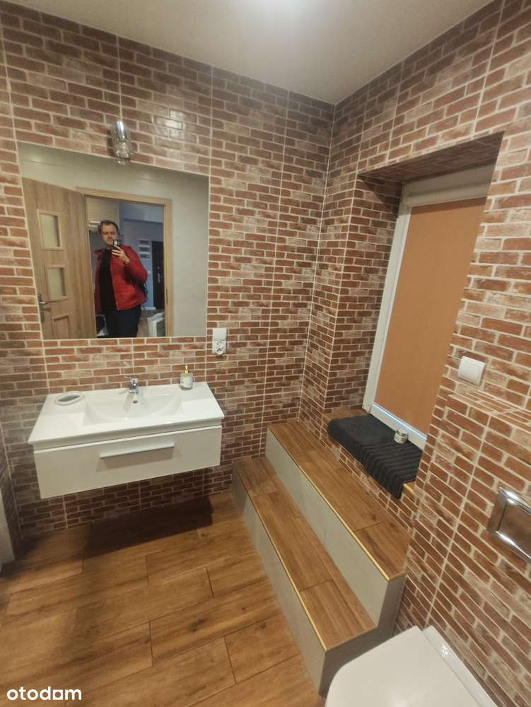 przestronna kawalerka przy Rynku Świdnica - Pełny obrazek: 5/8