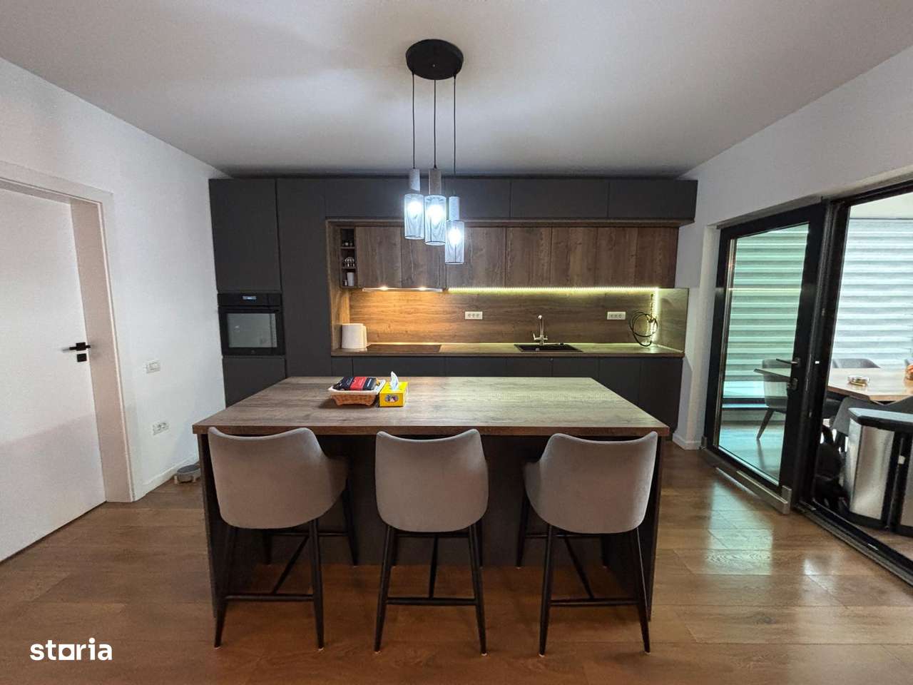 Berceni - Strada Miorita - 240 mp utili 170.000 EURO-7