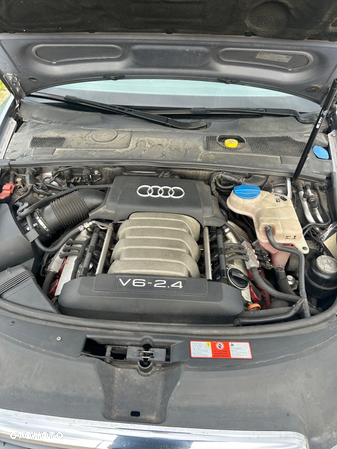 Audi A6 2.4 Multitronic - 6