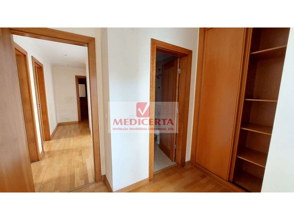 Beloura -T3 - condomínio com piscina-25