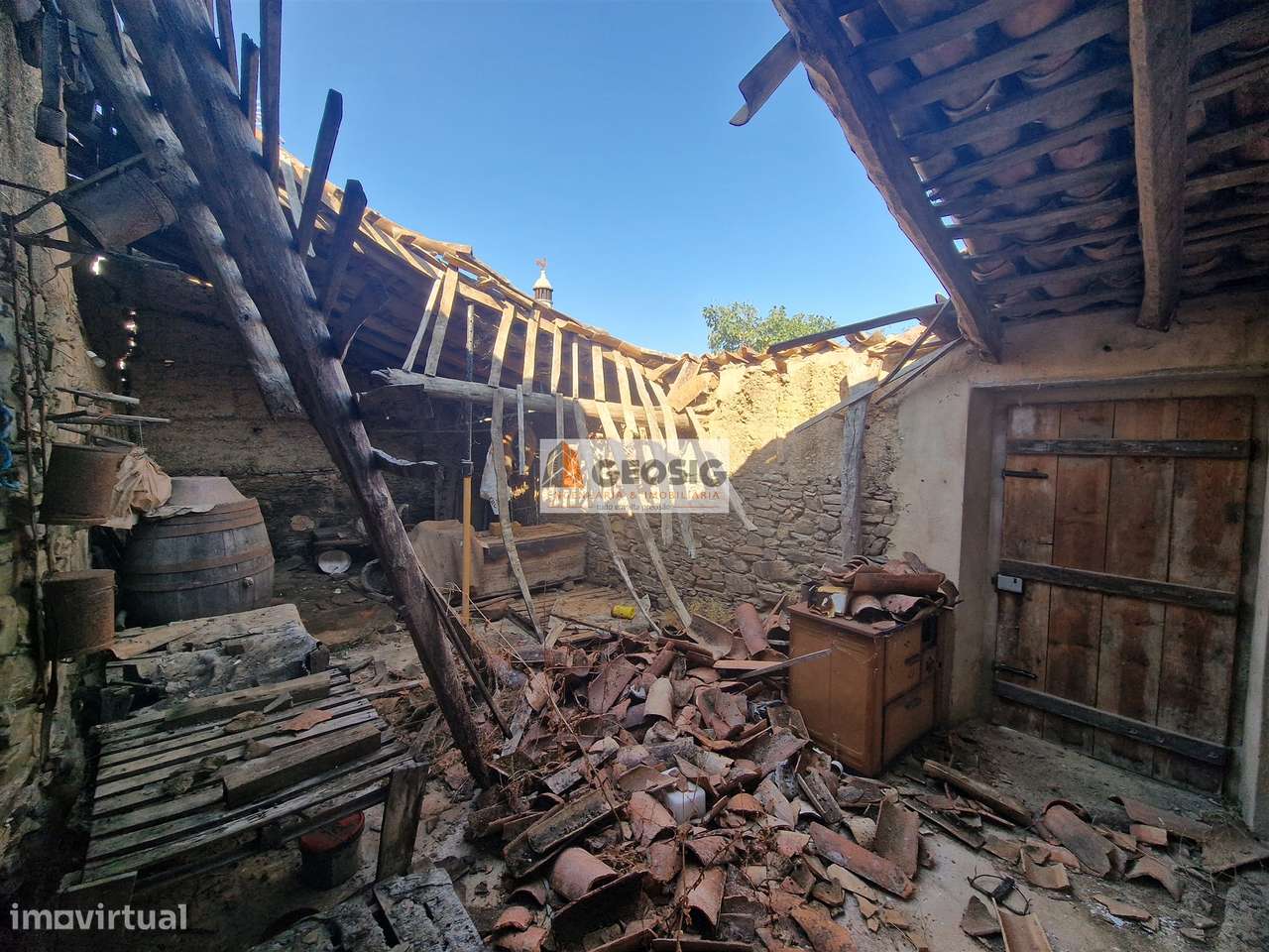 Quintinha T3 Venda em São Barnabé,Almodôvar - Grande imagem: 5/27