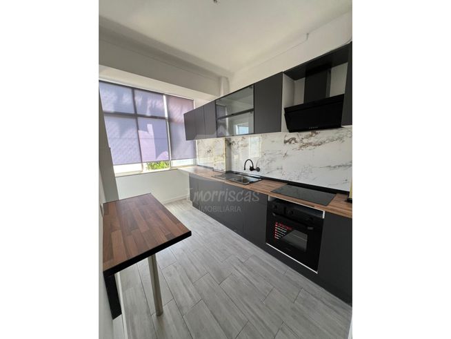 Apartamento T1 com 60 m² em Vialonga-3