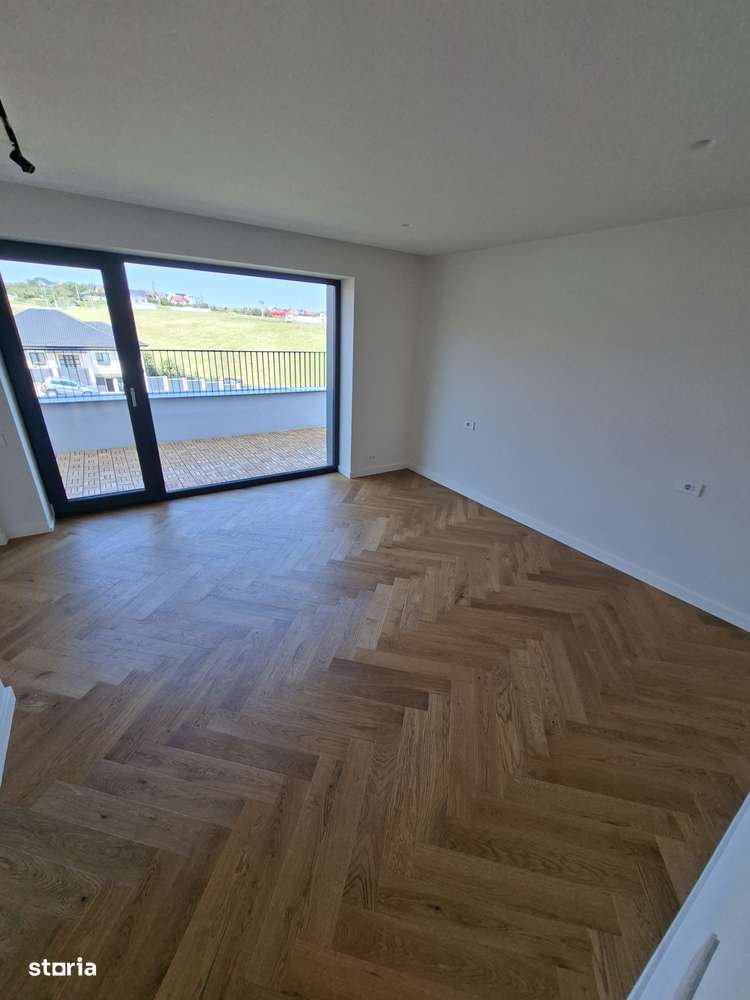 Casă de vanzare in Cartierul Primaverii-15