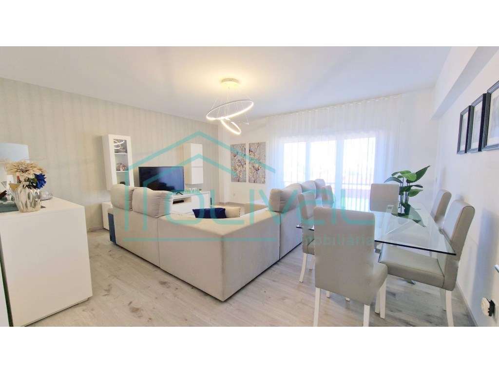 T3 Semi-Novo com Varandas, Box e Excelentes Acabamentos | Urbanizaç...-8