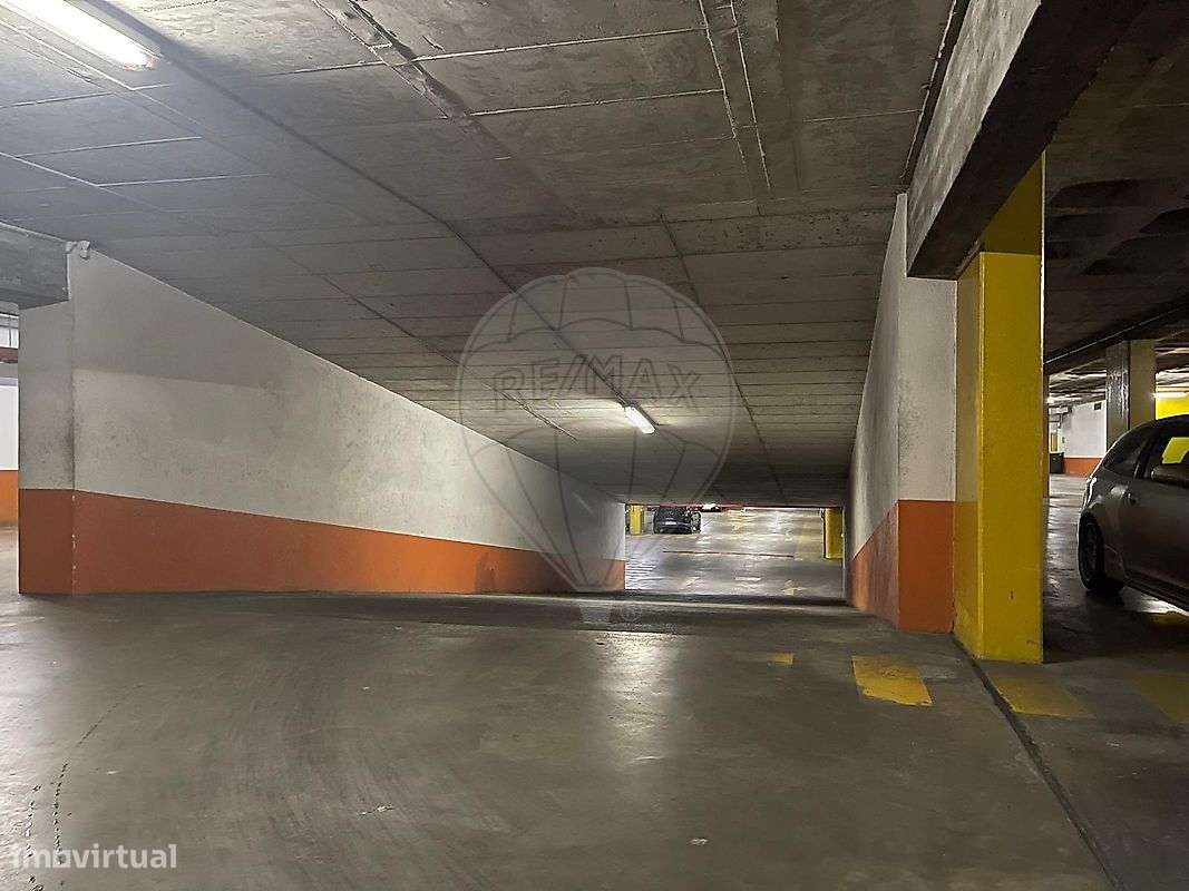 Garagem  para arrendamento - Grande imagem: 2/9