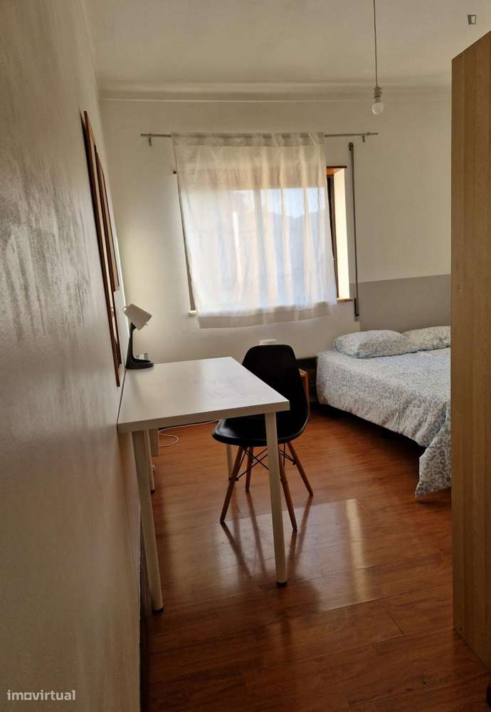 Quarto - localizado em Bairro do Sol Coimbra - Grande imagem: 4/10