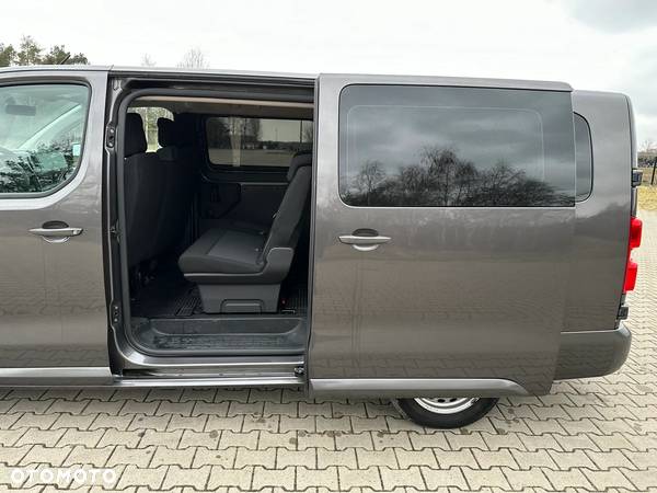 Opel Vivaro - 38