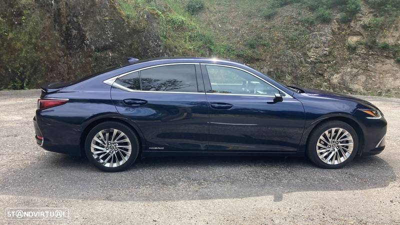 Lexus ES 300h Luxury+ - 6