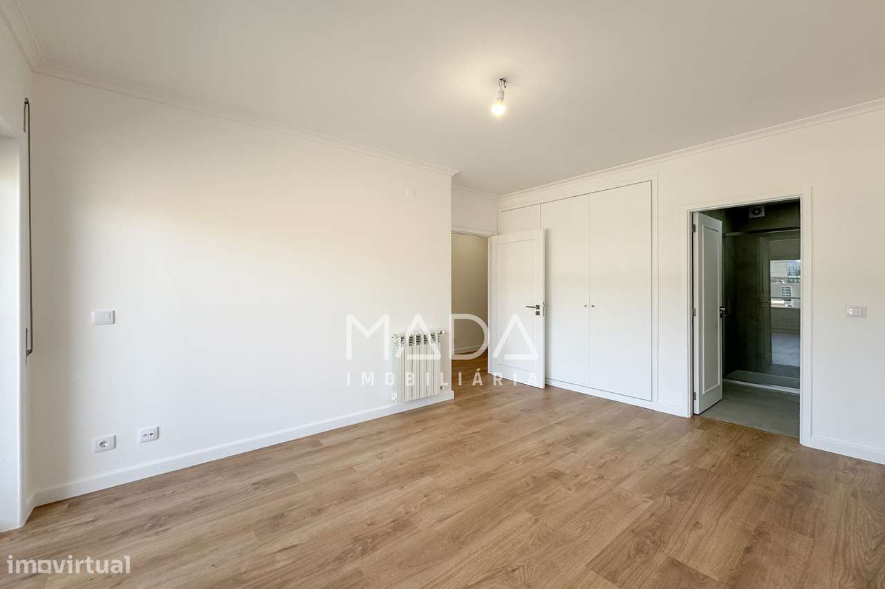 RENOVADO Apartamento T3 (último piso) c/garagem em Lamaçães, Braga-12