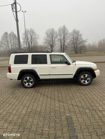 Jeep Commander 5.7 V8 Limited - 2