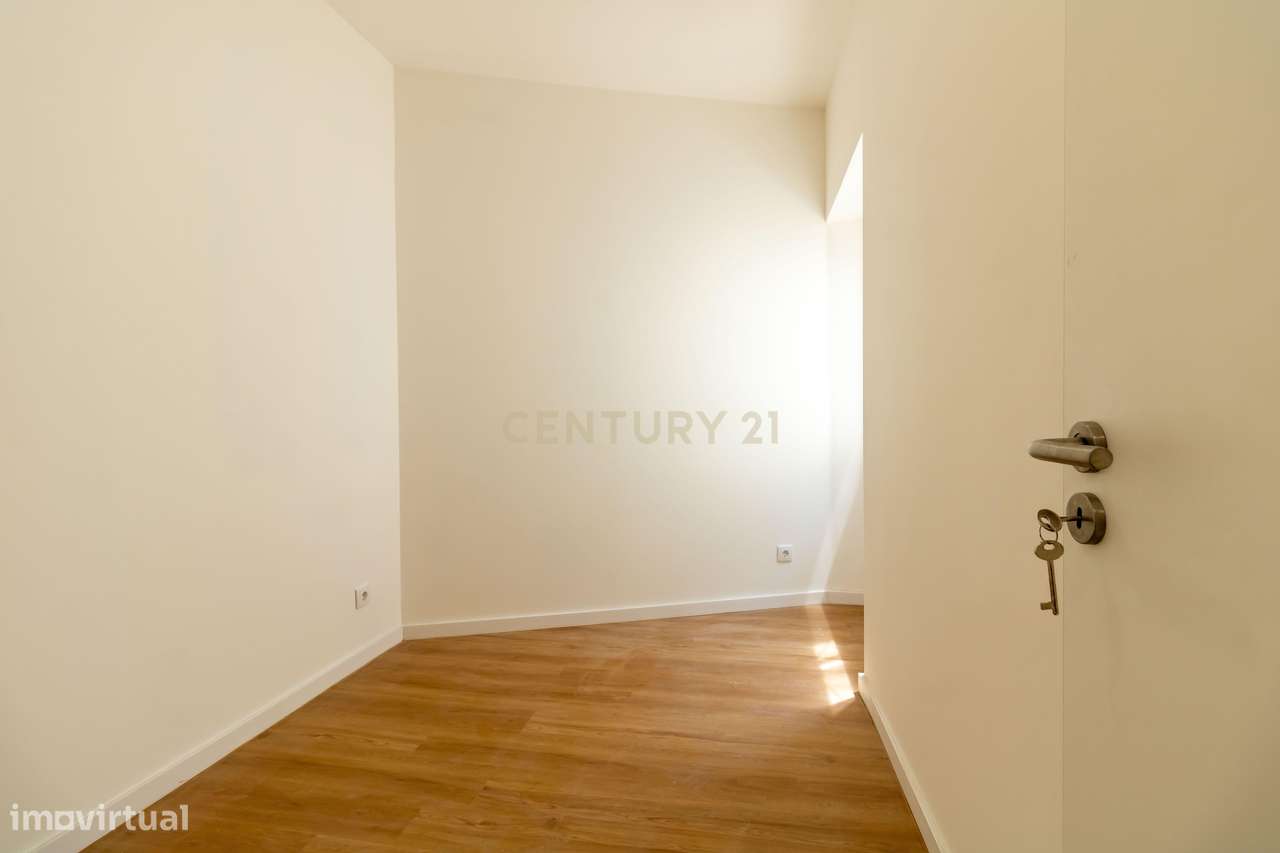 T1 Integralmente remodelado com Logradouro na Estefânia, Lisboa-9