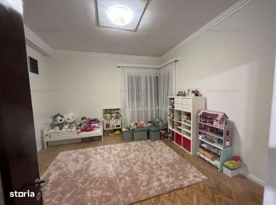 Vanzare jumatate vila arhitectura modernista Cotroceni 2 garaje terasa - Imagine principală: 4/20