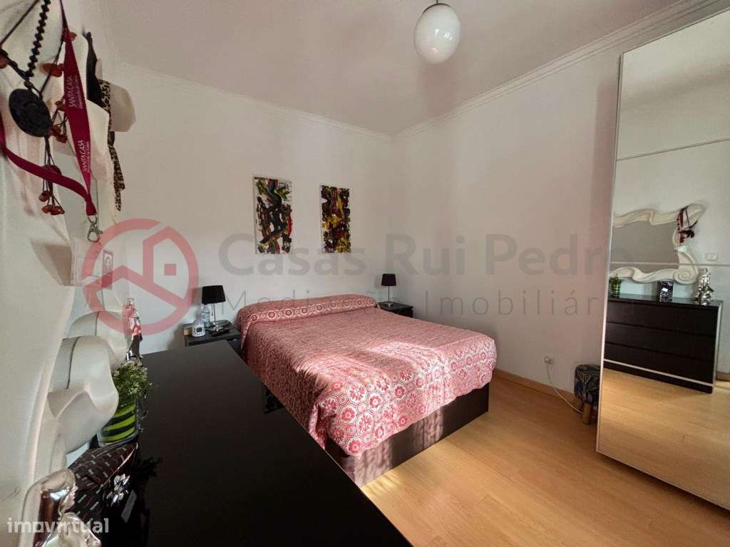 Moradia T2 com anexo, zona de lazer, na Charneca da Caparica-18