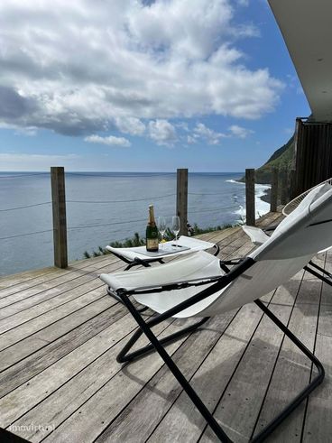 Deslumbrante Moradia com Vista para o Mar em São Miguel | 3 Quartos co-12