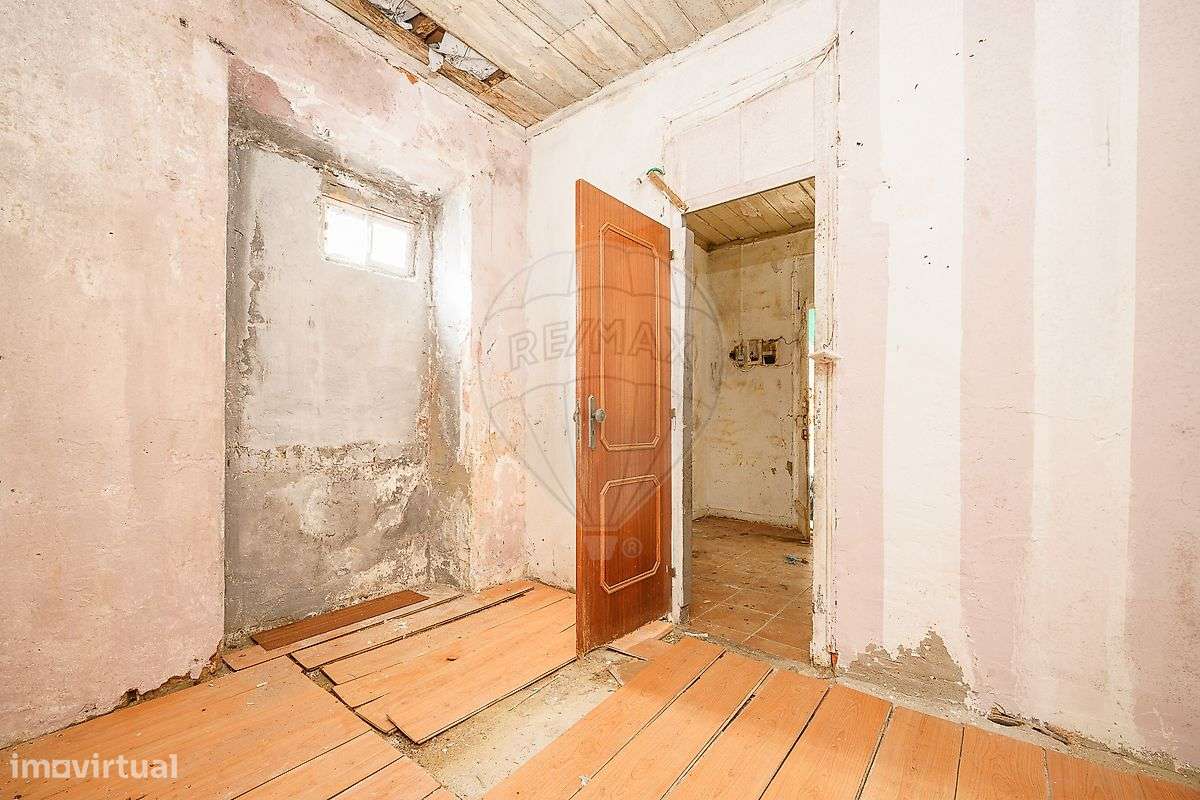 Moradia T0 para venda-3