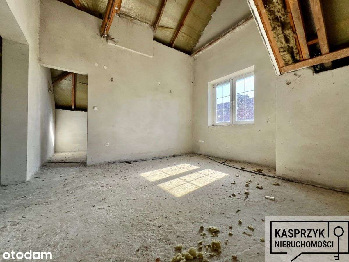 Działka z domem do wykończenia w Besku.-17