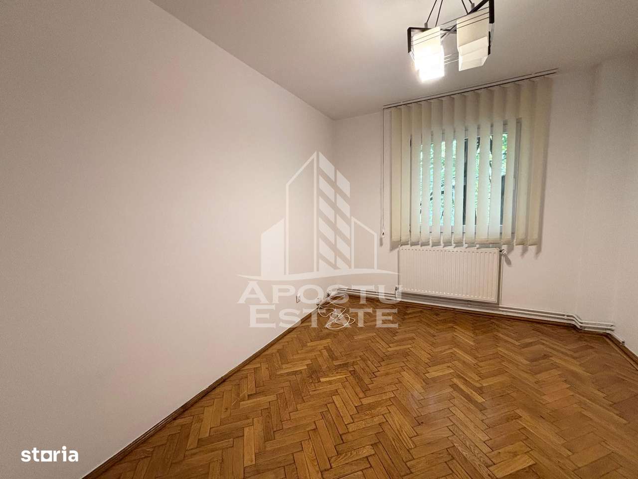 Apartament cu 4 camere, decomandat, nemobilat, garaj, zona Medicina - Imagine principală: 4/15