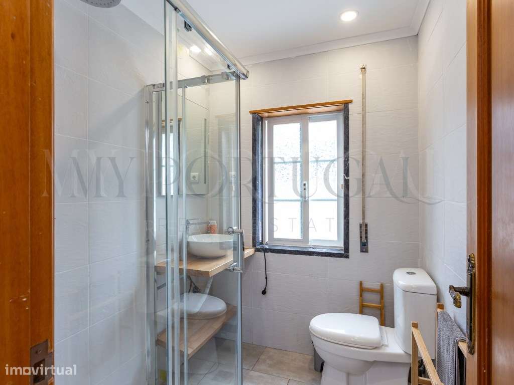 Moradia T4+1 em Ribamar: Onde o Mar e o Conforto se Encontram-16