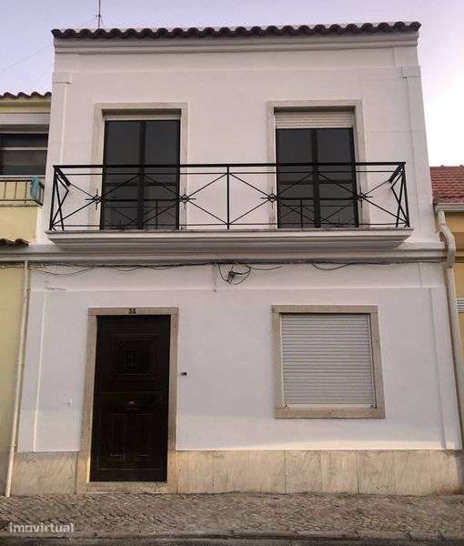 Moradia T2 para arrendamento na Pontinha.