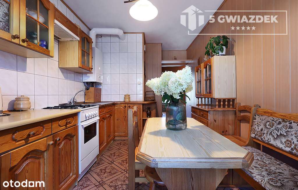 2 pokoje • II piętro • duży balkon • parking-11