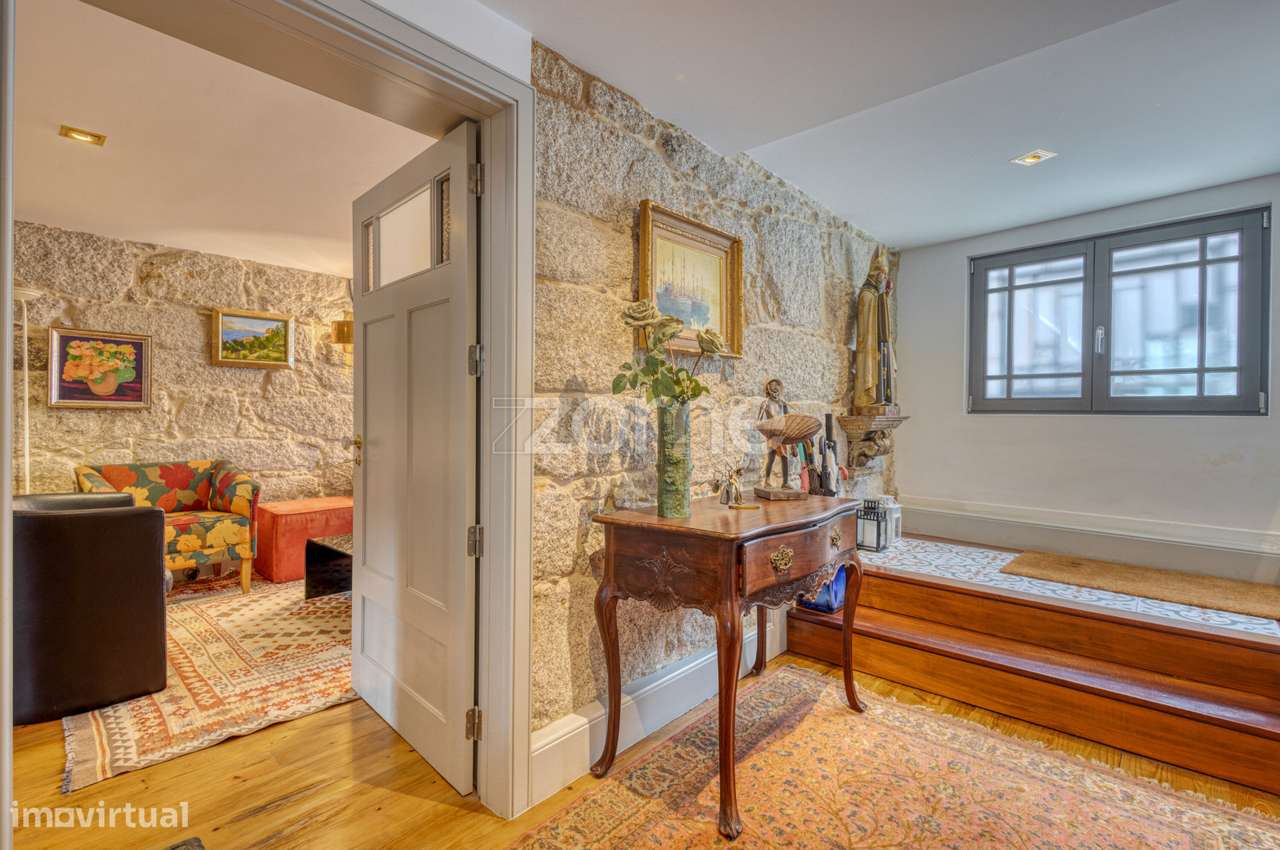 Moradia de Charme T4 Renovada na Praça do Marquês - Grande imagem: 4/46