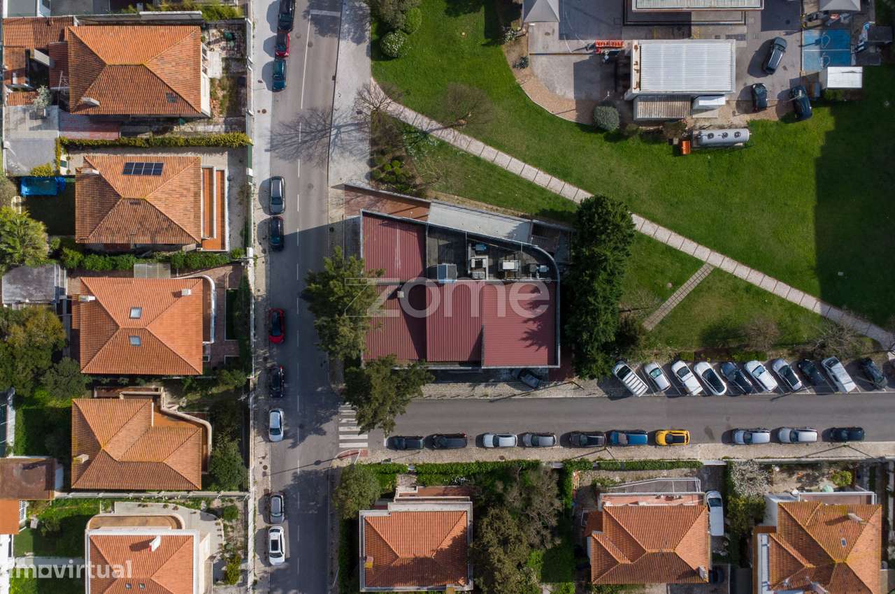 Edifício clínico em Linda-a-Velha com estacionamento privativo - Grande imagem: 5/38