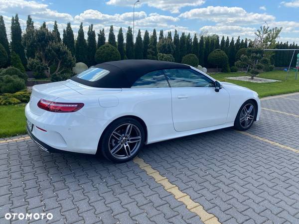 Mercedes-Benz Klasa E 300 Kabriolet 9G-TRONIC - 3