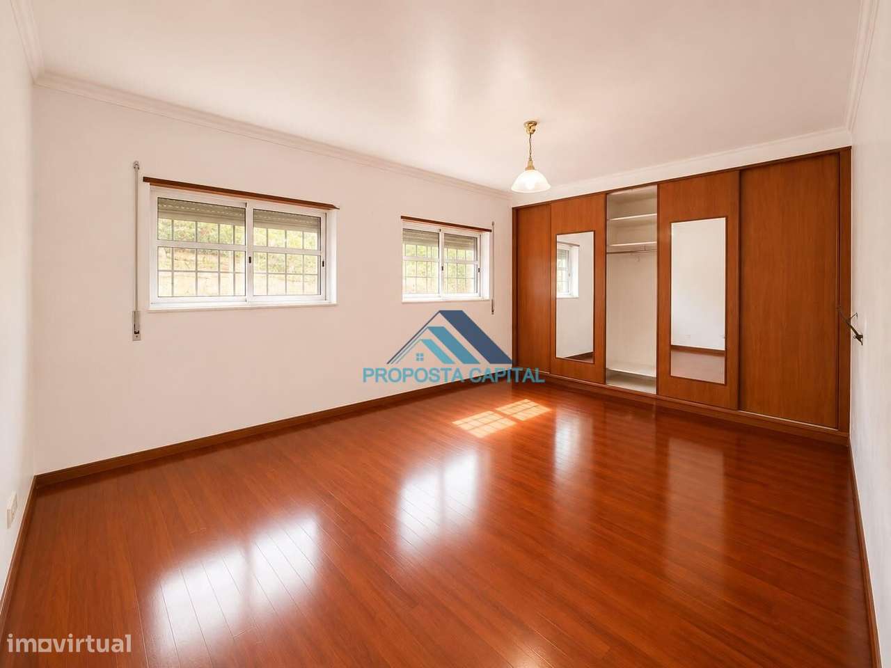 Apartamento T2 Tapada das Mercês-12
