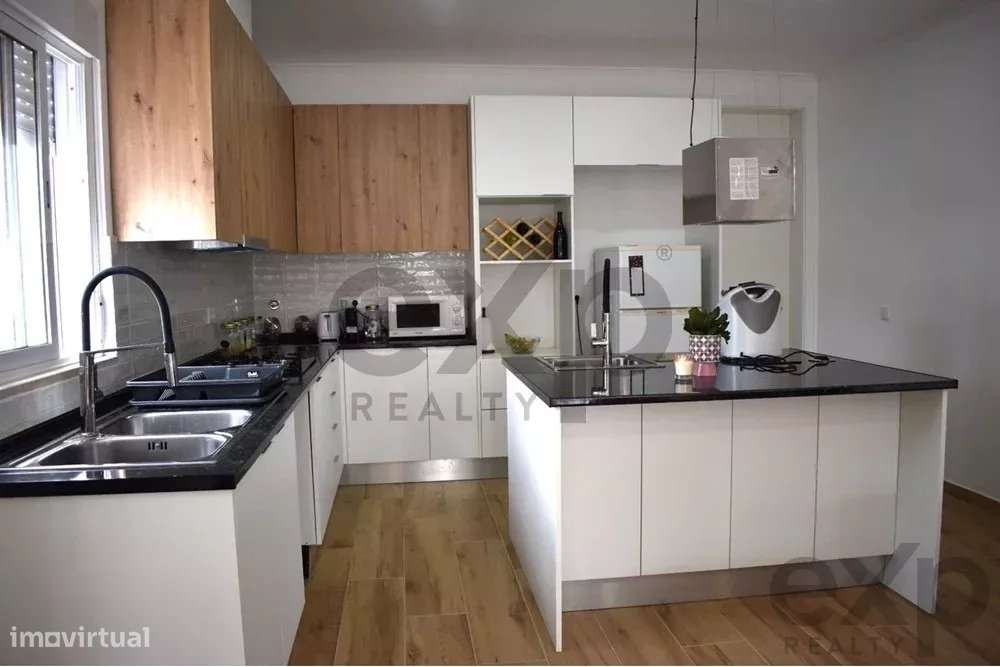 Moradia isolada T2 + Terreno 1200 m2 - Caliços, Conceição de Faro - Grande imagem: 2/33