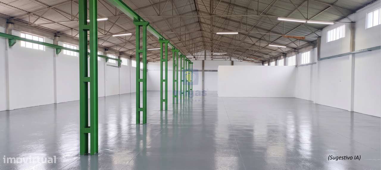 Armazém industrial com 4.107m2 de área e 7.300m2 de terreno, Marinha G-6