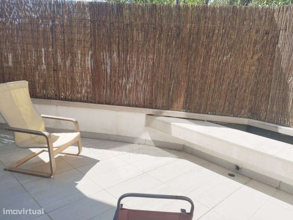 EXCLUSIVO | Excelente Moradia T3 em Castelo (Sesimbra)-10