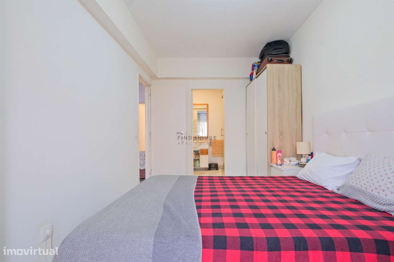 Vende-se apartamento T3 na Rinchoa, Rio de Mouro-13