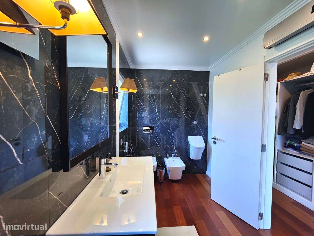 MORADIA DE LUXO NO CENTRO DO ESTORIL-33