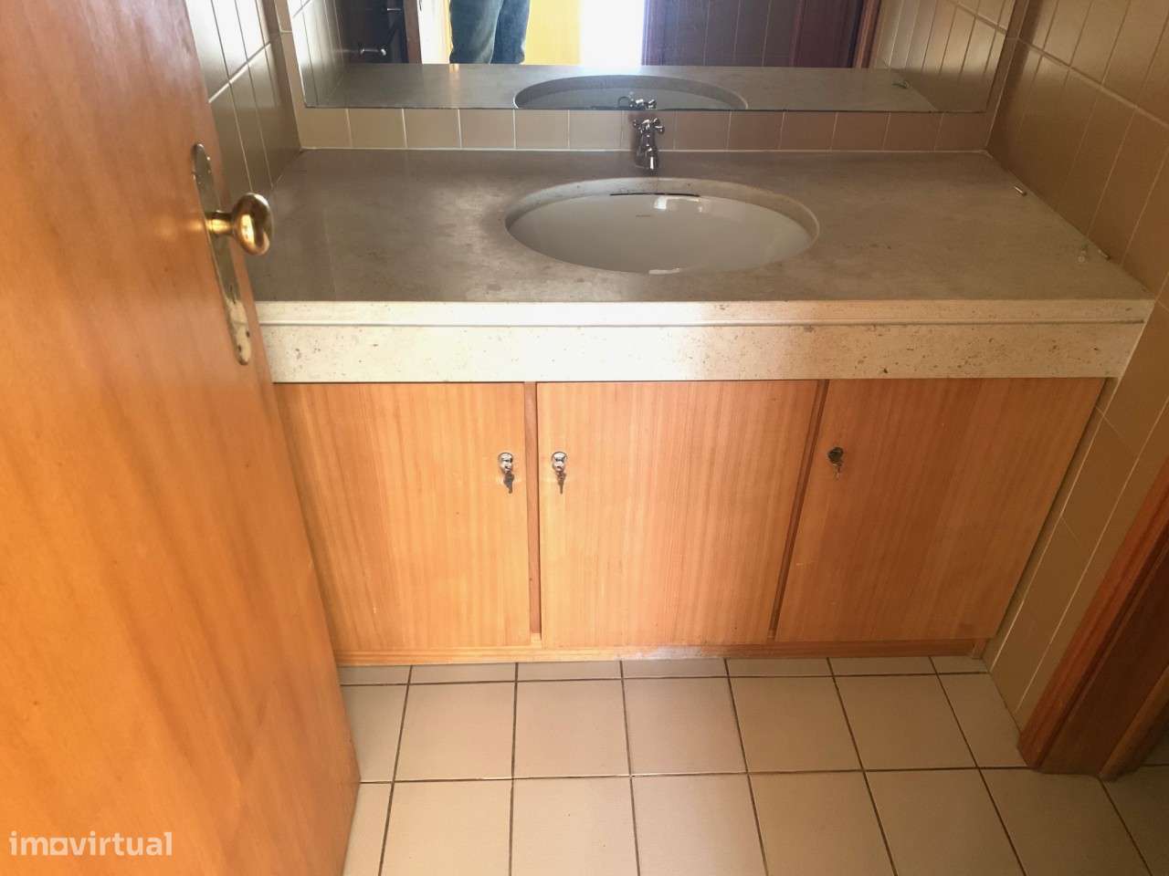 Escritório c/ 100 m2, 1 lugar de garagem, junto á Casa da Música... - Grande imagem: 4/5