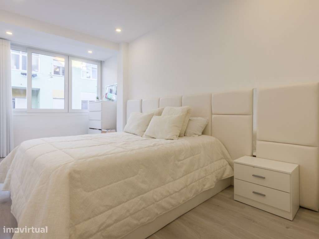 Apartamento T2 - Paio Pires - Remodelado-14